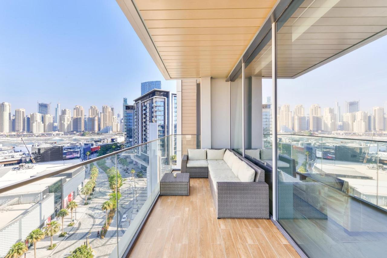 Luxury 2 Bedroom Beachfront Apt W Stunning Sea View Dubaï Extérieur photo