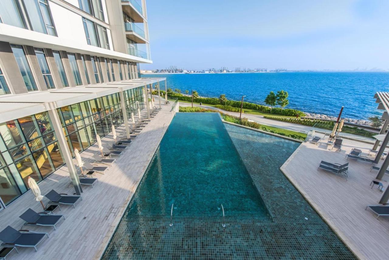 Luxury 2 Bedroom Beachfront Apt W Stunning Sea View Dubaï Extérieur photo