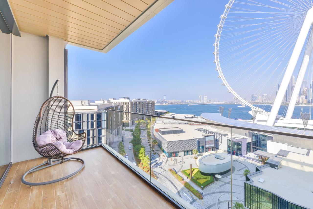 Luxury 2 Bedroom Beachfront Apt W Stunning Sea View Dubaï Extérieur photo