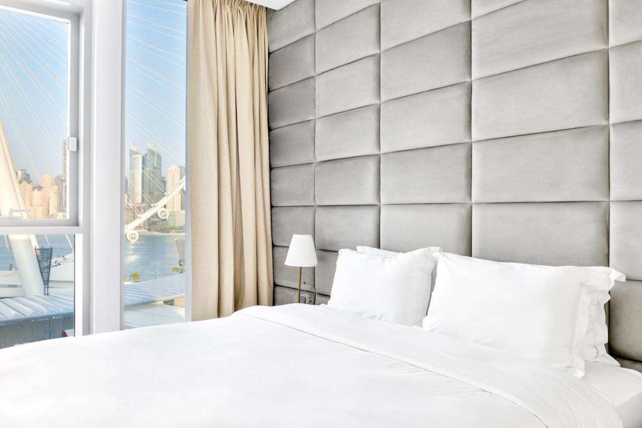 Luxury 2 Bedroom Beachfront Apt W Stunning Sea View Dubaï Extérieur photo